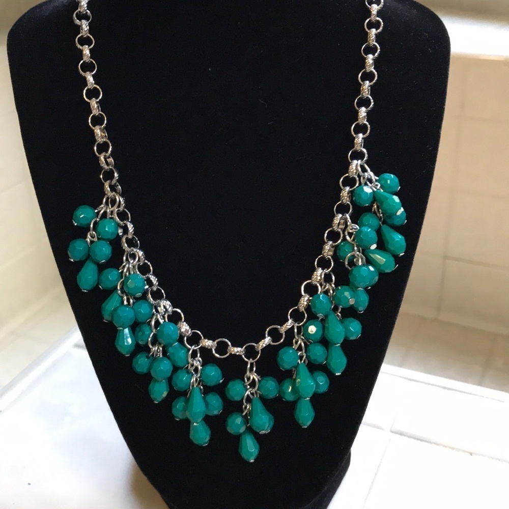 Gorgeous teal/green and silver necklace